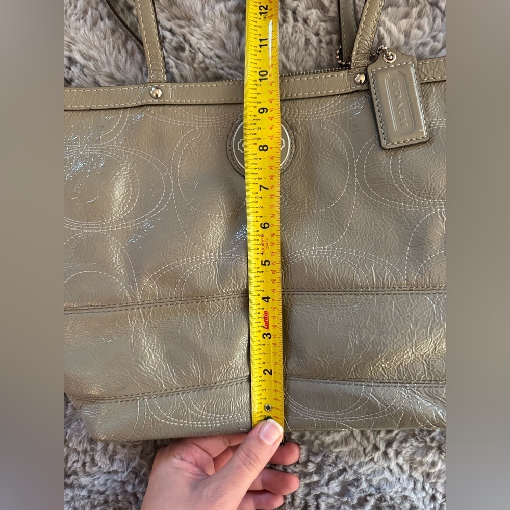COACH Y2K Grey Leather Tote - Picture 9 of 15